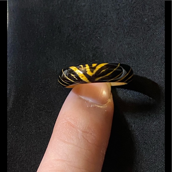 New: 18k Gold/Sterling Silver Enamel Tiger Ring 8 - Picture 3 of 3